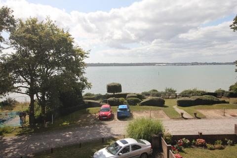 2 bedroom apartment for sale, Victoria Road, Netley Abbey, Southampton, SO31 5BX