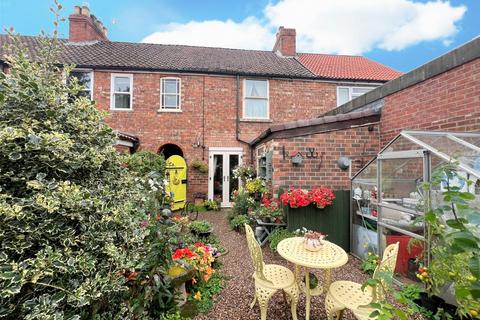 2 bedroom terraced house for sale, Mill Lane, North Cave, Brough