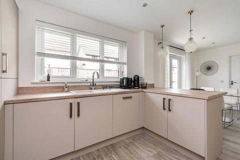 10 Bain Street, Edinburgh, EH17 8YL
