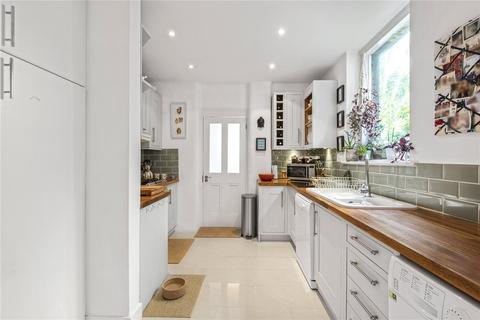 2 bedroom flat for sale, Queenstown Road, Battersea, London, SW8