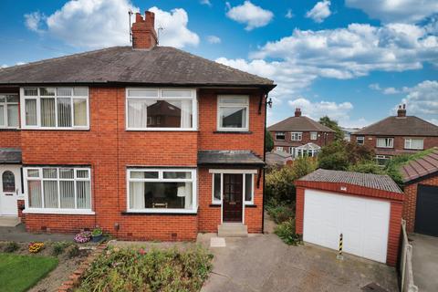 3 bedroom semi-detached house for sale, Lynwood Grove, Leeds, West Yorkshire, LS12