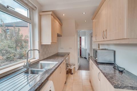 3 bedroom semi-detached house for sale, Lynwood Grove, Leeds, West Yorkshire, LS12