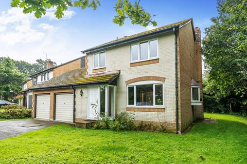 3 bedroom detached house for sale, Charlecote Drive, North Millers Dale, Chandler's Ford