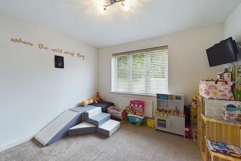 15 Crawley Close, Northampton, NN2 8BA