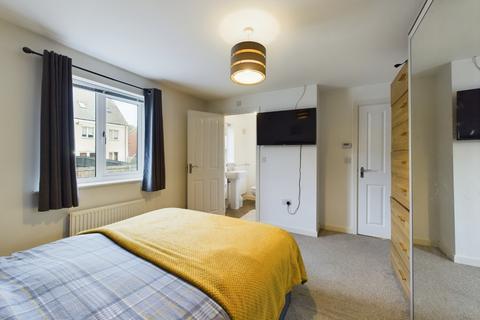 15 Crawley Close, Northampton, NN2 8BA