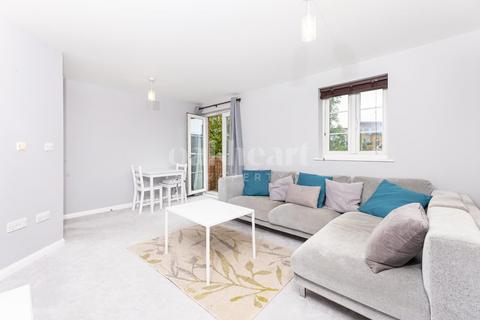 2 bedroom apartment for sale, Hardie's Point, Colchester