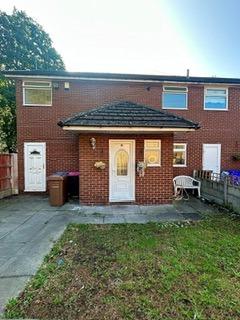 3 bedroom terraced house to rent, Lodgepole Close, Eccles, M30 7QF