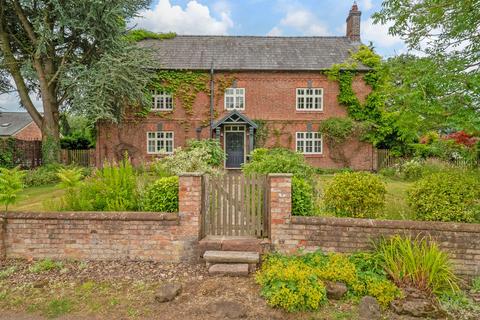 6 bedroom detached house for sale, Wet Lane Tilston Malpas, Cheshire, SY14 7DW