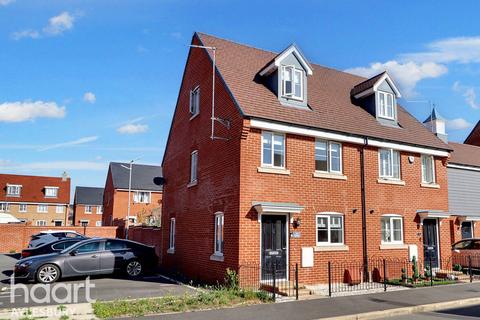 3 bedroom semi-detached house for sale, Blue Rock Drive, Aylesbury