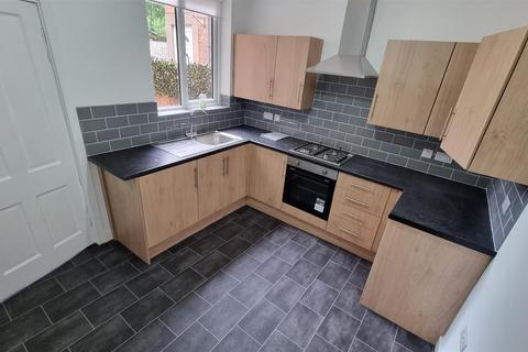 3 bedroom end of terrace house to rent, Ellys Road, Coventry, CV1 4EW