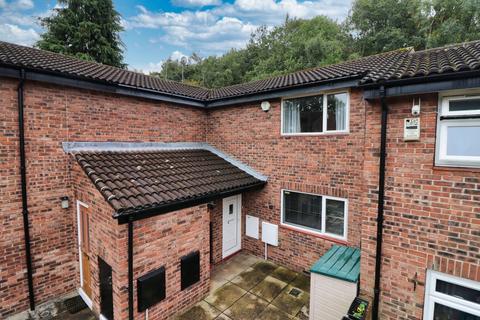 2 bedroom terraced house for sale, Silk Mill Approach, Leeds, West Yorkshire, LS16