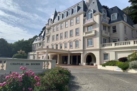 3 bedroom flat to rent, Apt 10 Chateau des Roches, St Brelade