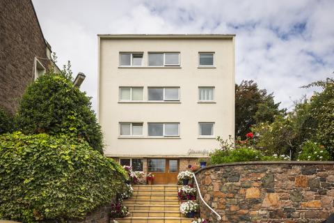 1 bedroom flat for sale, Rouge Bouillon, St. Helier, Jersey