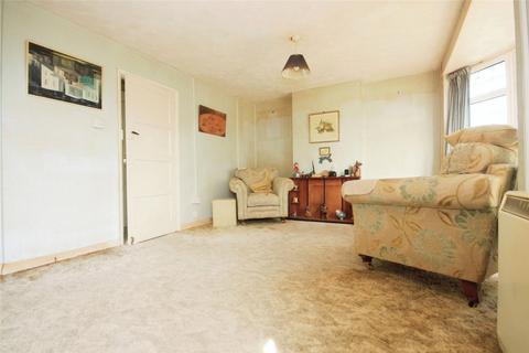 3 bedroom bungalow for sale, Victoria Avenue, Wickford, Essex, SS12