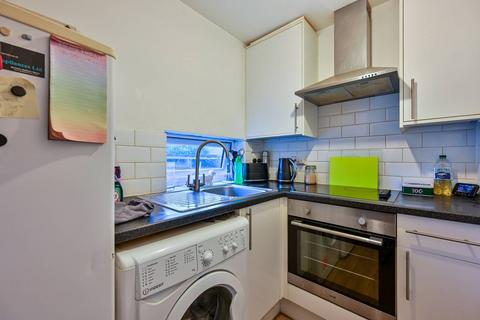 27 Colburn Crescent, Guildford, GU4 7YZ