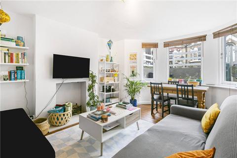 2 bedroom apartment for sale, Disraeli Road, London, SW15