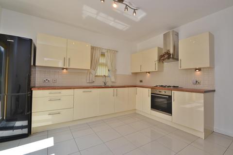 3 bedroom semi-detached house to rent, Primley Park Crescent, Leeds LS17