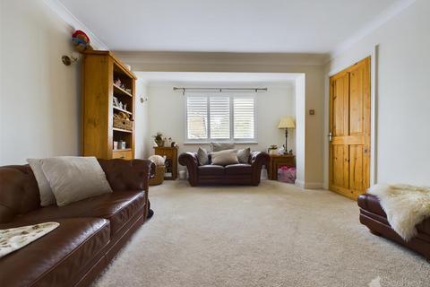 3 bedroom house for sale, Fawcett Road, Chells, Stevenage SG2