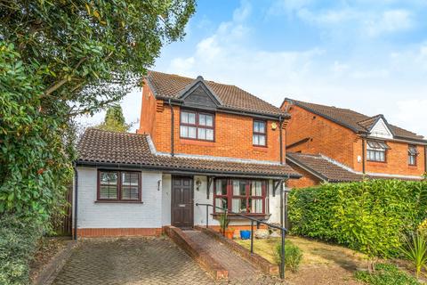 4 bedroom detached house for sale, Durrell Way, Shepperton, TW17