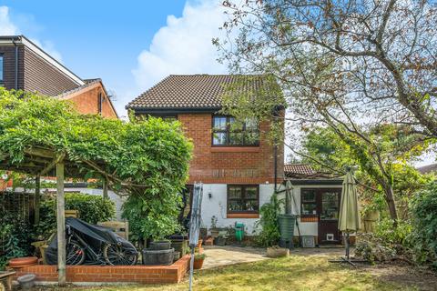 4 bedroom detached house for sale, Durrell Way, Shepperton, TW17