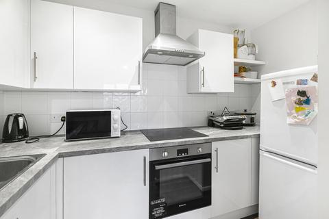 133 Seymour Way, Sunbury-on-thames, TW16 7NL