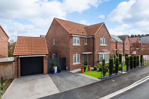 4 bedroom detached house for sale, Wren Drive, Boroughbridge