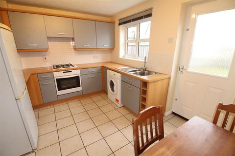 2 bedroom semi-detached house to rent, 4 Ashgate RoadHucknallNottingham