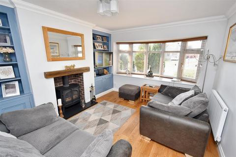 3 bedroom detached house for sale, Corby Road, Kettering NN14