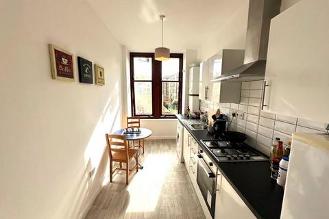 2 bedroom flat for sale, Dumbarton Road, Scotstoun, Glasgow, G14