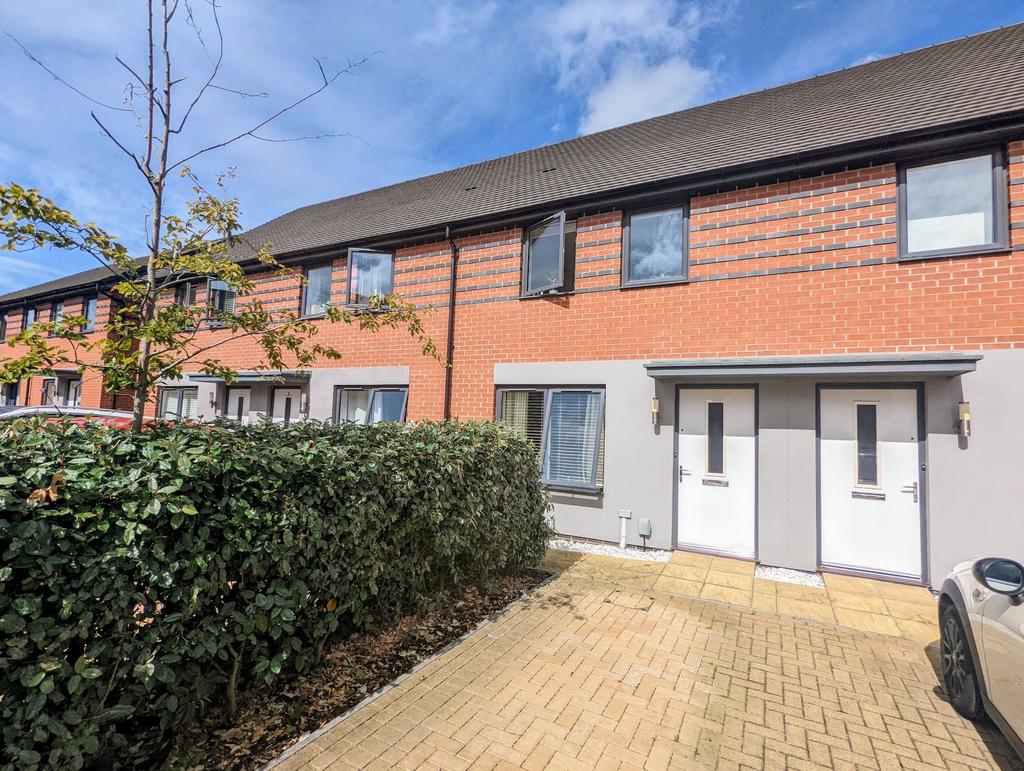 Tithebarn, Exeter EX1 2 bed terraced house - £135,000