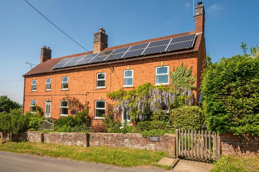 Longclose Cottage RHS