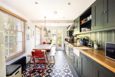 3 bedroom terraced house for sale, Mapledene Road, London Fields, London, E8