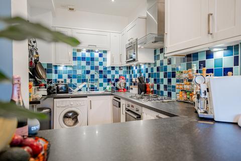 2 bedroom flat for sale, Tantallon Road, Flat 0/2, Shawlands, Glasgow, G41 3HJ