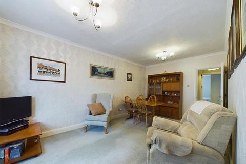 2 bedroom apartment for sale, Larch Close, Chichester