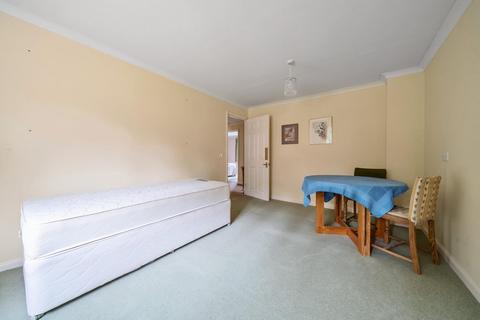 2 bedroom retirement property for sale, Chestnut Avenue, Guildford