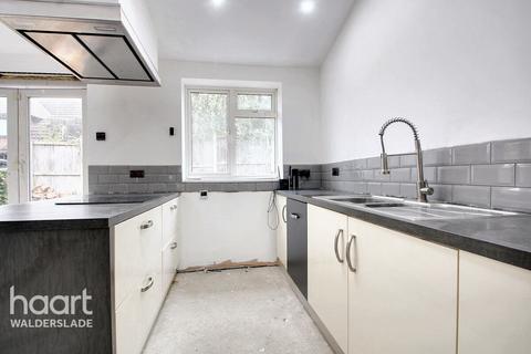 5 Archer Road, Chatham, ME5 8LH