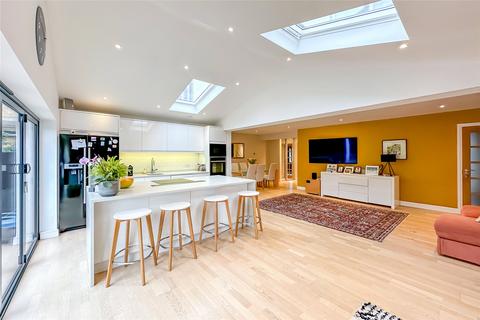 17 Barnfield Road, St Albans, AL4 9UF