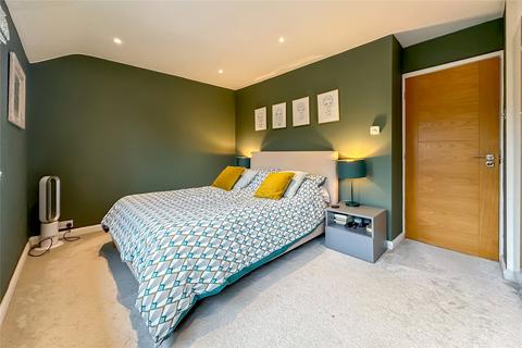17 Barnfield Road, St Albans, AL4 9UF