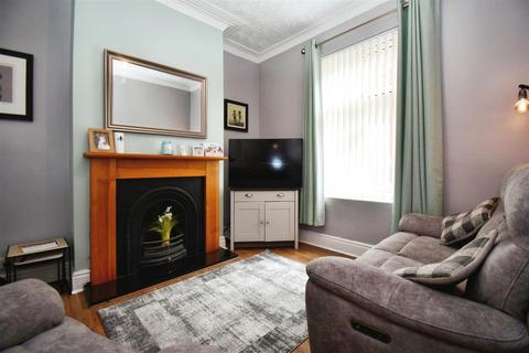 2 bedroom terraced house for sale, Cawood Avenue, Field Street, Hull