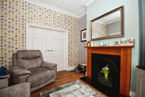 2 bedroom terraced house for sale, Cawood Avenue, Field Street, Hull