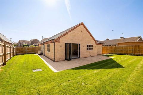 3 bedroom bungalow for sale, The Willows, Cranwell