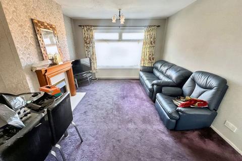 2 bedroom maisonette for sale, Alice Row, Stockton, Stockton-on-Tees, Durham, TS18 1JU