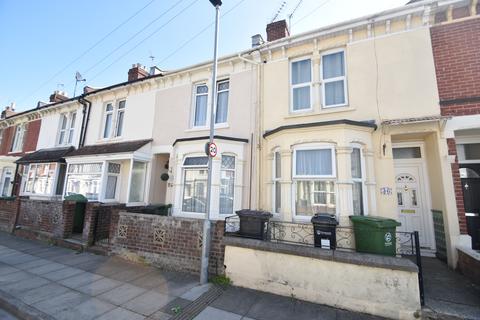 3 bedroom terraced house to rent, Bosham Road, Portsmouth PO2