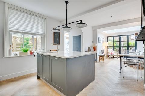 2 bedroom apartment for sale, Fulham Palace Road, London, SW6