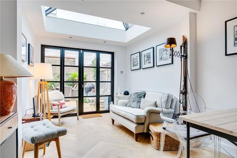 2 bedroom apartment for sale, Fulham Palace Road, London, SW6