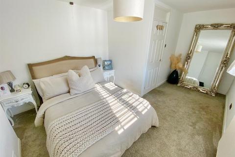 25 Black Road, Macclesfield, SK11 7BZ