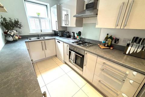 3 bedroom townhouse for sale, Catherine Street, Macclesfield