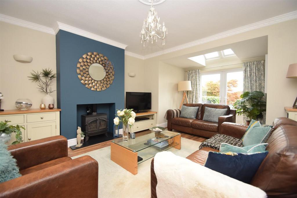 Woodfield Road, Shrewsbury 4 bed semidetached house for sale £525,000
