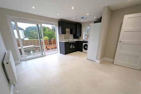 undefined, Batten Avenue, Woking GU21