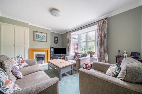 17 Bannisters Road, Guildford, GU2 7RA